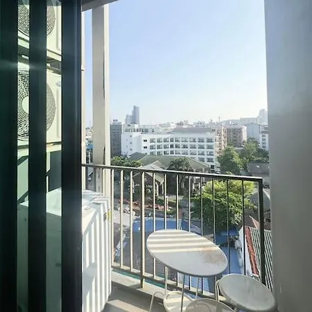 Downtown Cozy Condo, The Base.7 Apartment *