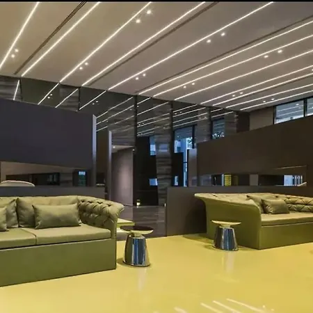 Downtown Cozy Condo, The Base.7