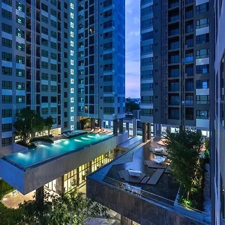 Apartment Downtown Cozy Condo, The Base.7
