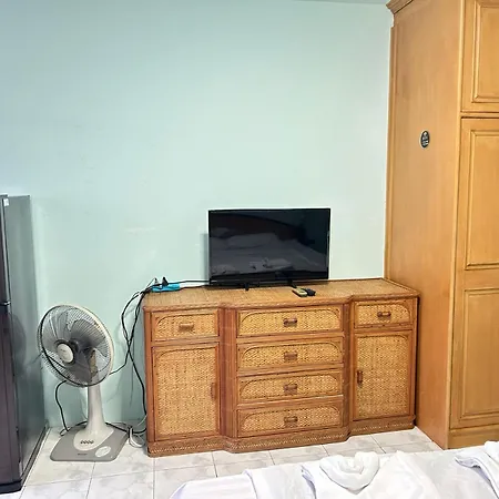 Mina View 61/next To Jontien Bus Station Apartment Pattaya