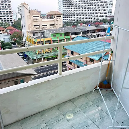 Mina View 61/next To Jontien Bus Station *