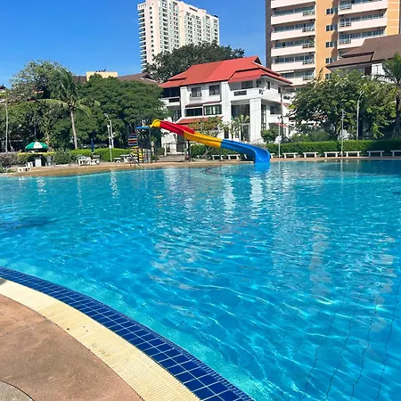 Mina View 61/next To Jontien Bus Station * Pattaya
