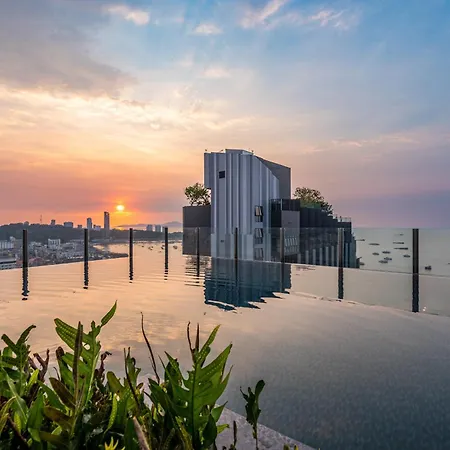 อพาร์ตโฮเทล The Base By Nami Pattaya