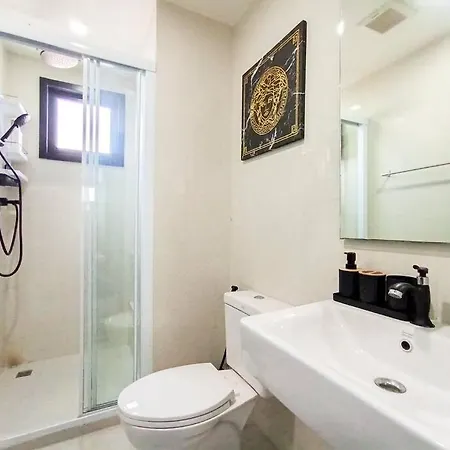 Apartment The Base1 - 2bed 2 Bath Sea View Terrace