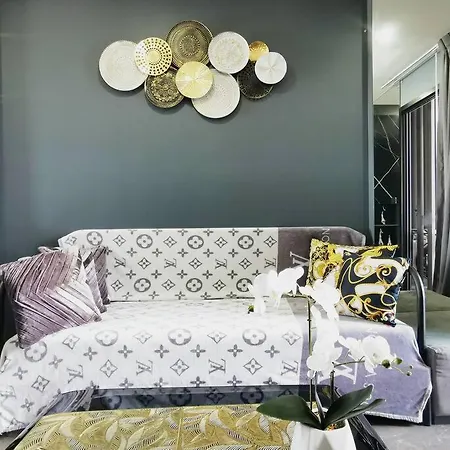 The Base1 - 2bed 2 Bath Sea View Terrace *