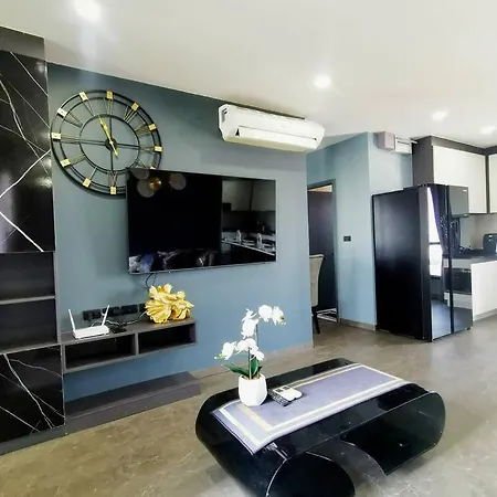 The Base1 - 2bed 2 Bath Sea View Terrace Apartment *