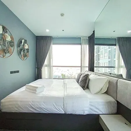 The Base1 - 2bed 2 Bath Sea View Terrace *