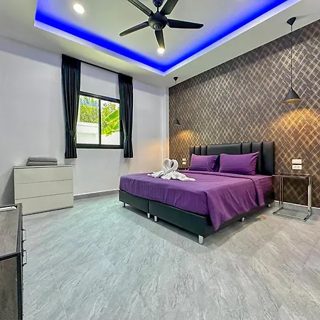 Pool 430 Nearby Walking Street *