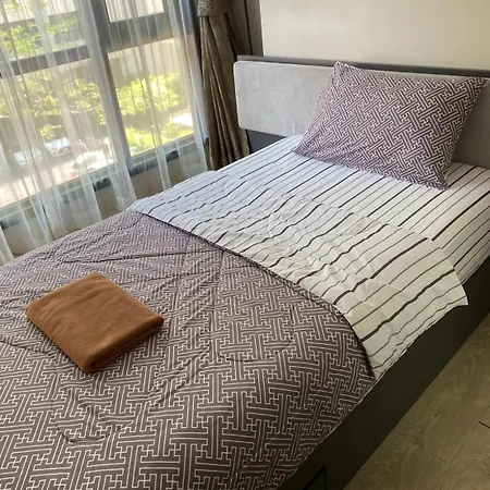 2 Bed Room, Large Living @ Apartment *