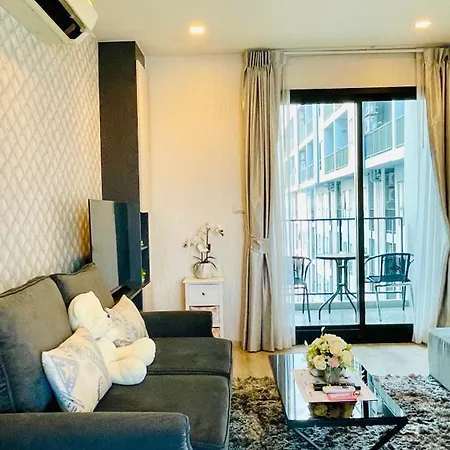 Apartment The Base 2 Bed 2 Bath By Pupu