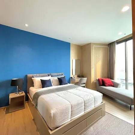Edge Central , Infinity Pool 31st Fl *