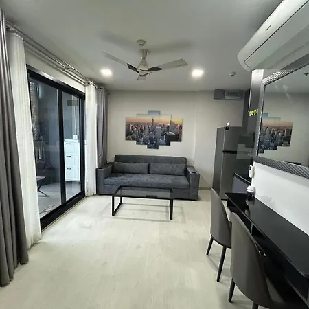 อพาร์ทเม้น The Base Pattaya