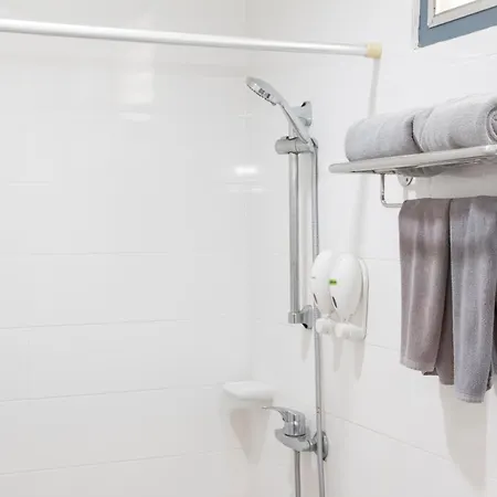 S Formally Sabai โรงแรม 3*