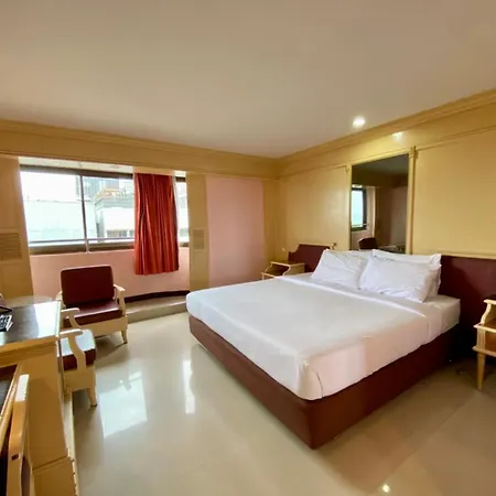 โรงแรม เอเอ โฮเทล พัทยา 2*