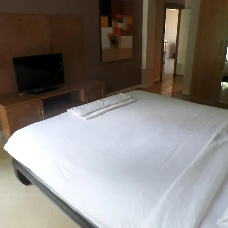 เวสเบอร์รี่ เรสซิเดนท์ อพาร์ตโฮเทล Pattaya