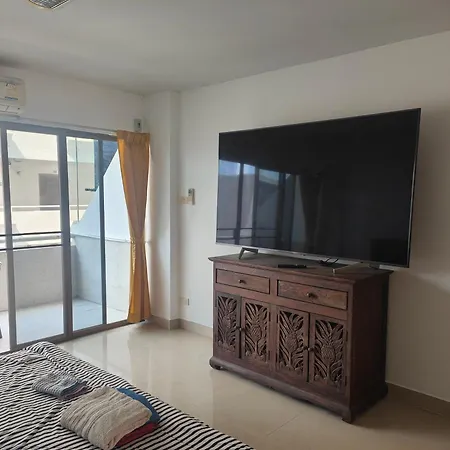 Jomtien Hill Pratamnak Apartment *