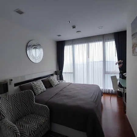 อพาร์ทเม้น The Palm Wongamat *