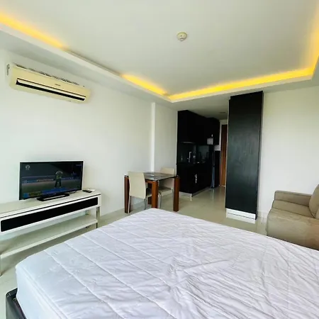 Club Royal Wongamat By Sunny Pattaya