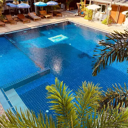 โรงแรม Paradise Land 3*