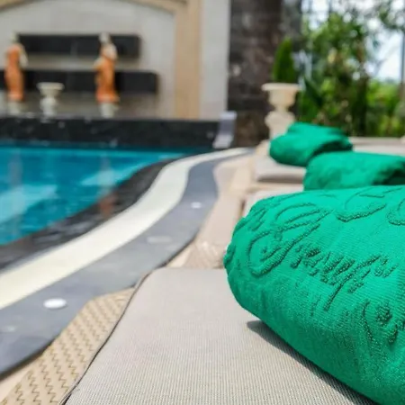 Lk Grand Empire Hotel 5*
