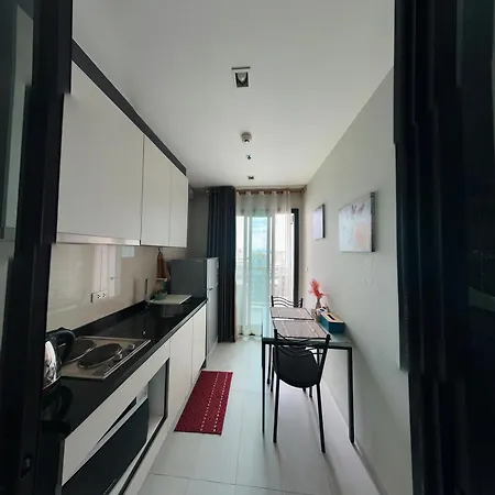 The Base At Apartment Pattaya