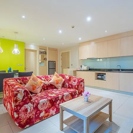 Grandline 2 Bedrooms * Pattaya