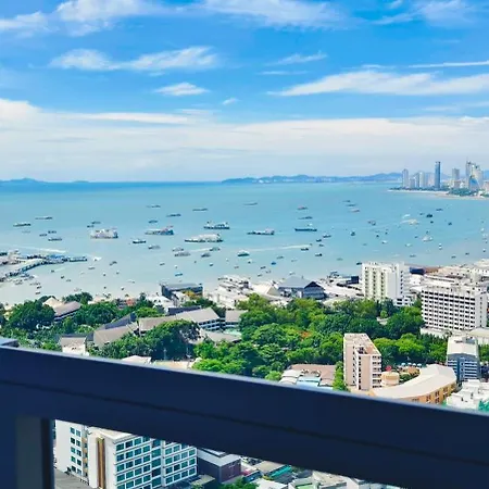 Unixx Delux View Near Walking Street