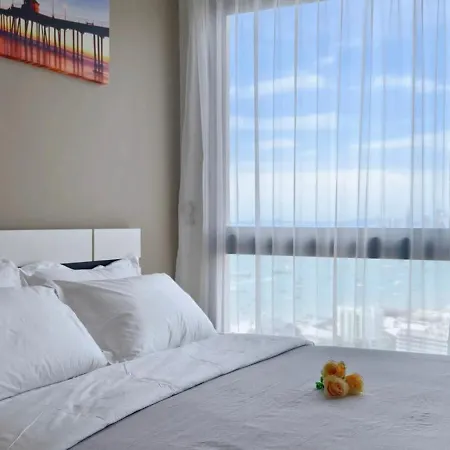 Unixx Delux View Near Walking Street อพาร์ทเม้น Pattaya