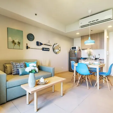 Unixx By The Sea Apartment Pattaya
