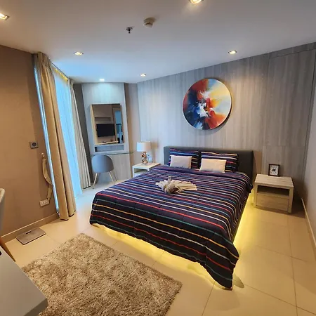 Sands Pratamnak อพาร์ทเม้น *