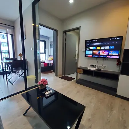 Apartment The Base At Pattaya