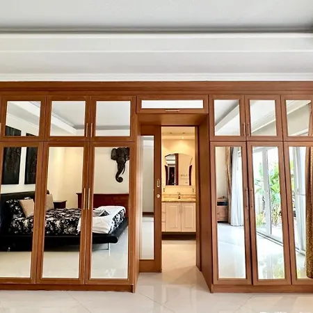 Luxury Garden Pool Near & Walking Street *