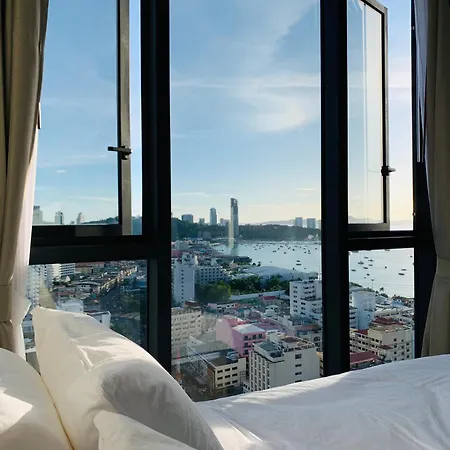 Edge Pty Luxury Front Seaview 2bedroom *