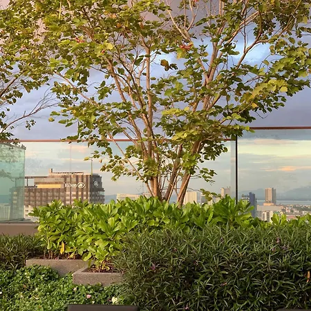 Edge Pty Luxury Front Seaview 2bedroom