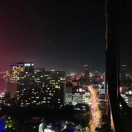 อพาร์ทเม้น Edge Pty Luxury Front Seaview 2bedroom *