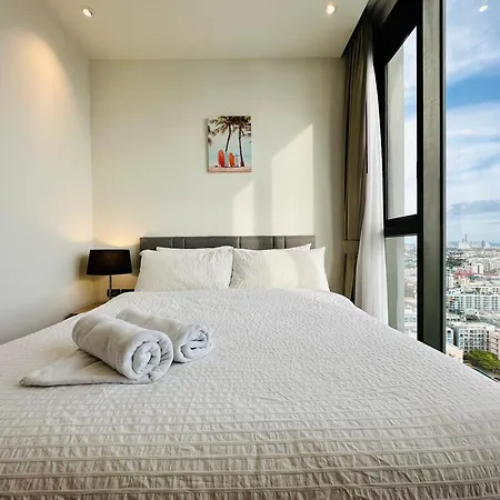 อพาร์ทเม้น Edge Pty Luxury Front Seaview 2bedroom Pattaya