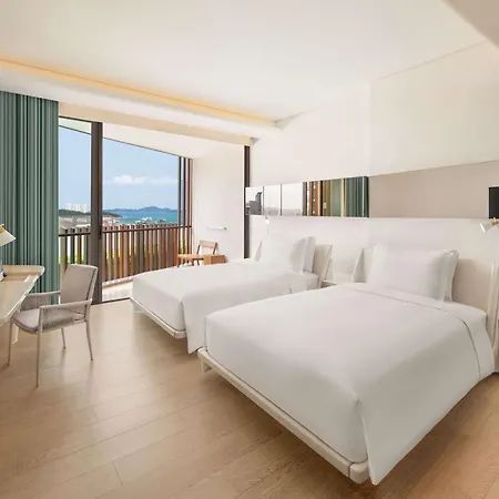 โรงแรมฮิลตัน พัทยา - Sha Extra 5*