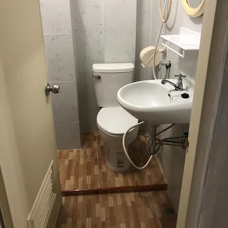 Guest house Scandalic Bar And 2*