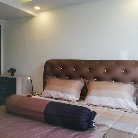 Apartment Grand Avenue 1 Bedroom *