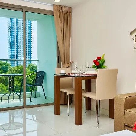 Laguna Bay 2 By Tech Apartment