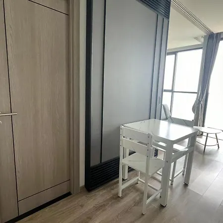 Apartment Andromeda By Feng Pattaya