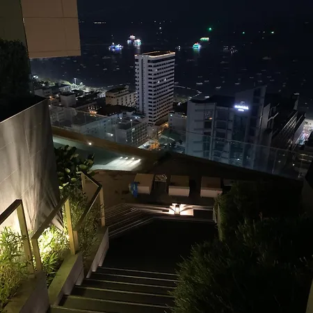 อพาร์ทเม้น Edge *