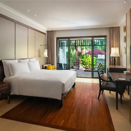 Intercontinental By Ihg 5*