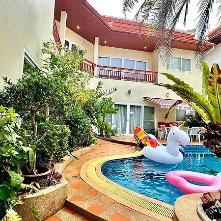 Luxury Garden Pool Near & Walking Street Villa Pattaya