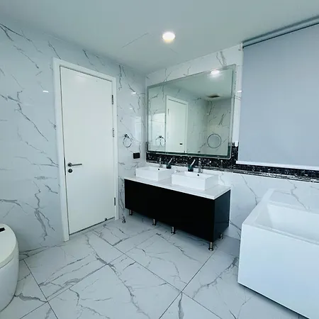 Mid-sky Villa *