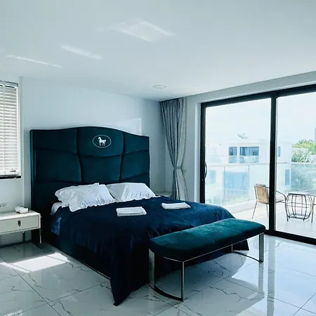 Mid-sky Villa Pattaya