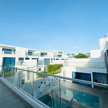 Mid-sky Villa *