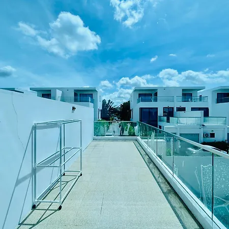 Mid-sky Villa