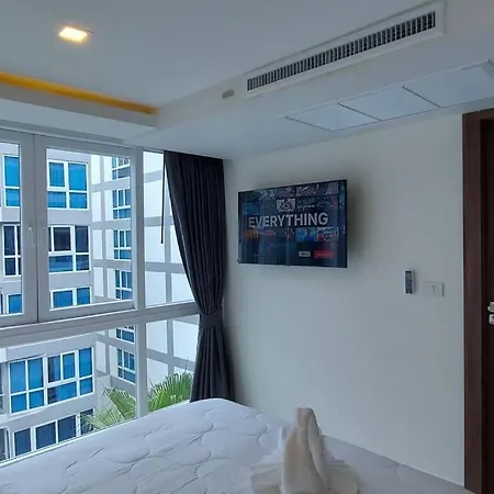 Grand Avenue - 2 B - 2 Baths, Pool View, 60sqm Apartment Pattaya