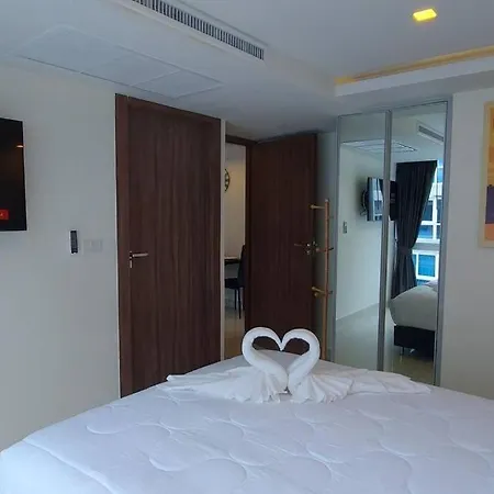 Grand Avenue - 2 B - 2 Baths, Pool View, 60sqm Apartment Pattaya
